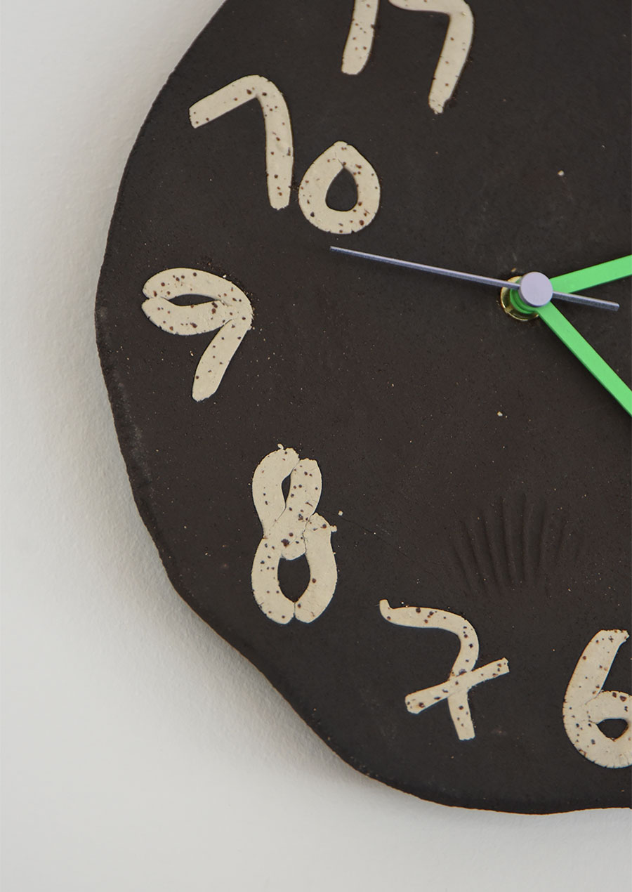 Oners: Fossil Clock Black Exhibition